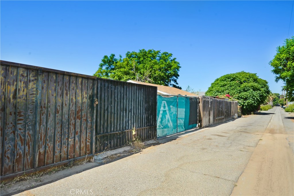 456 E Wilson Street Property Photo 15
