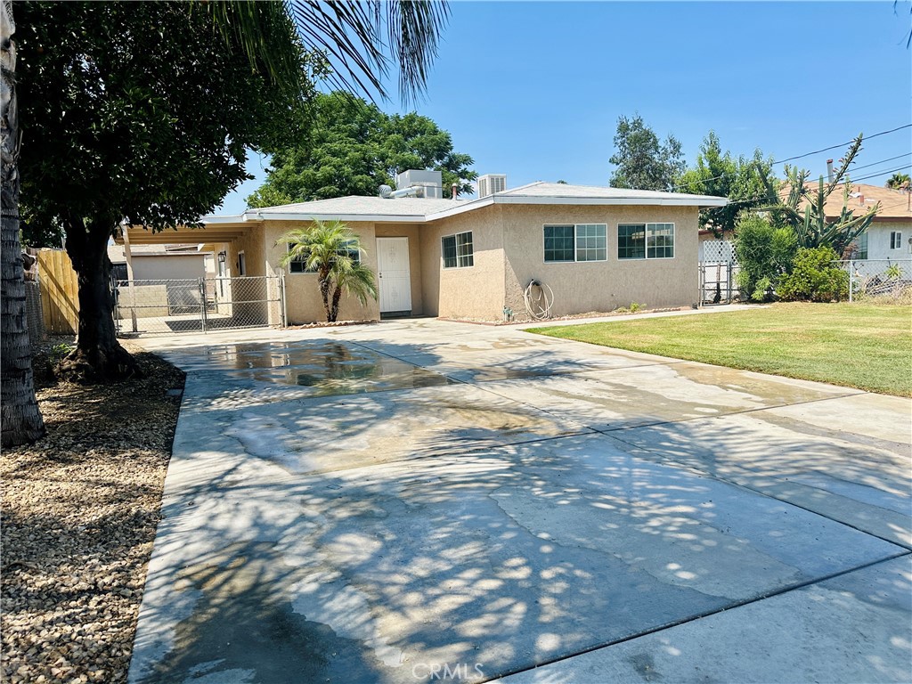 1628 W 23rd Street