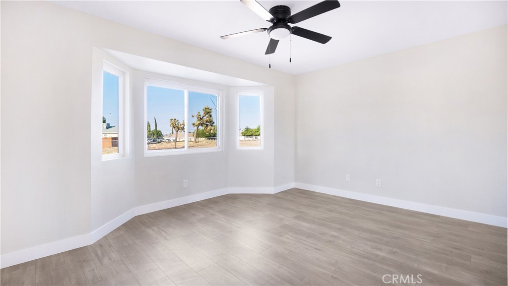 10219 Victor Avenue Property Photo 11