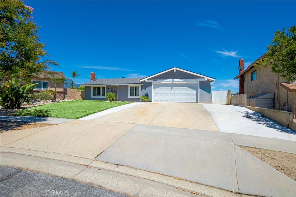 6963 Shamrock Lane Property Photo 1