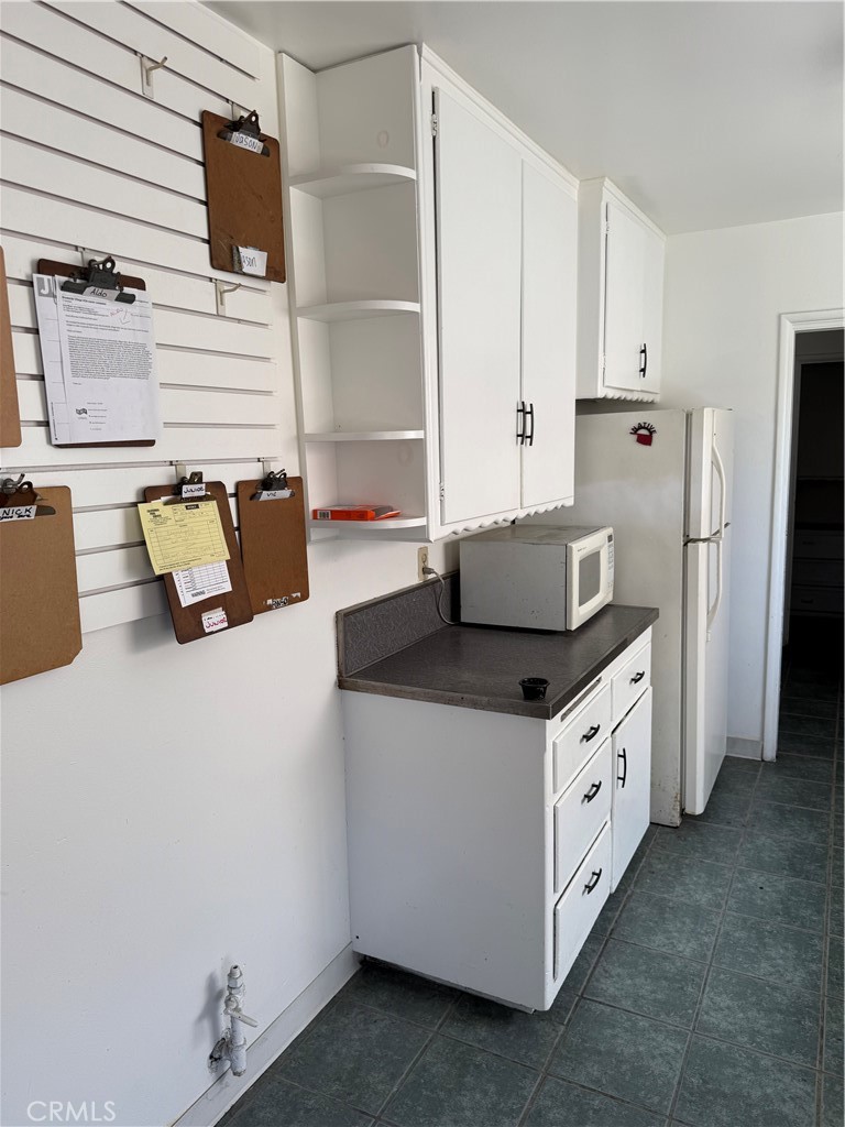 17210 Jersey Avenue Property Photo 16