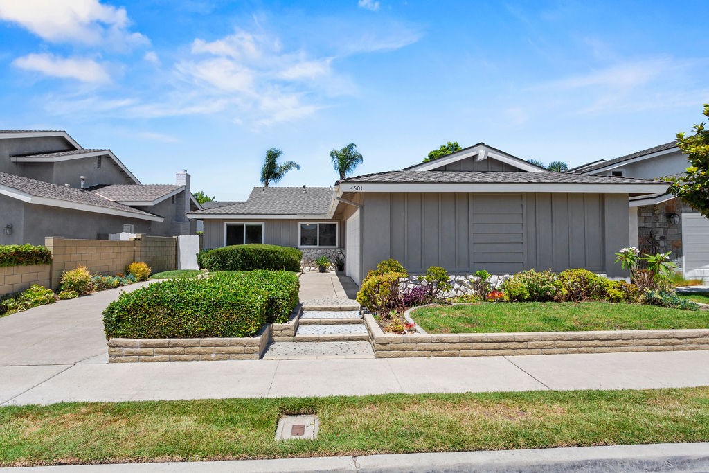 4601 Guava Avenue Property Photo 1