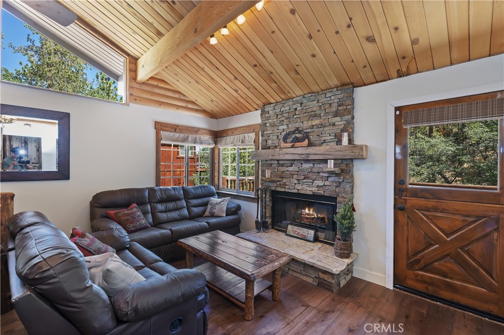 1212 S Minton Avenue Property Photo 5