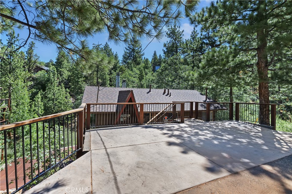 1212 S Minton Avenue Property Photo 8