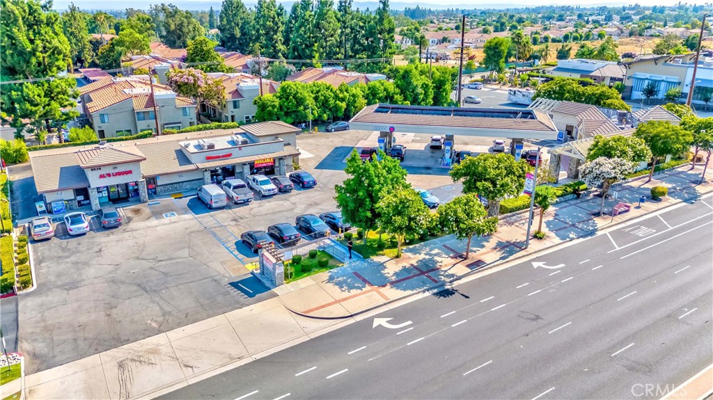 8919 Foothill Boulevard Property Photo 14