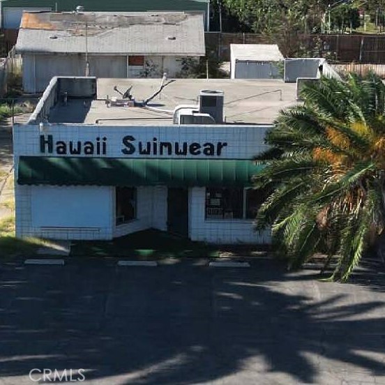 3652 Van Buren Boulevard Property Photo 3