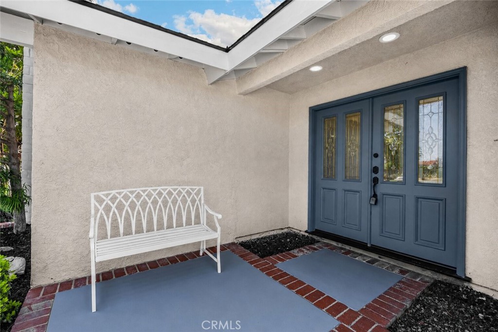 208 Somerset Drive Property Photo 2