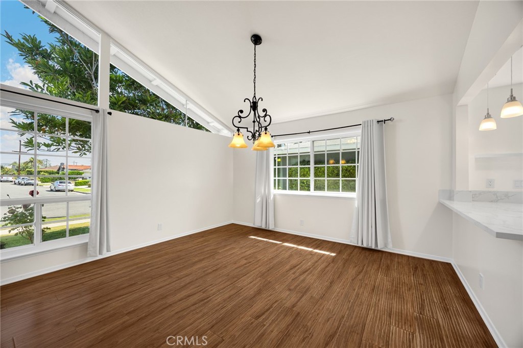 208 Somerset Drive Property Photo 10
