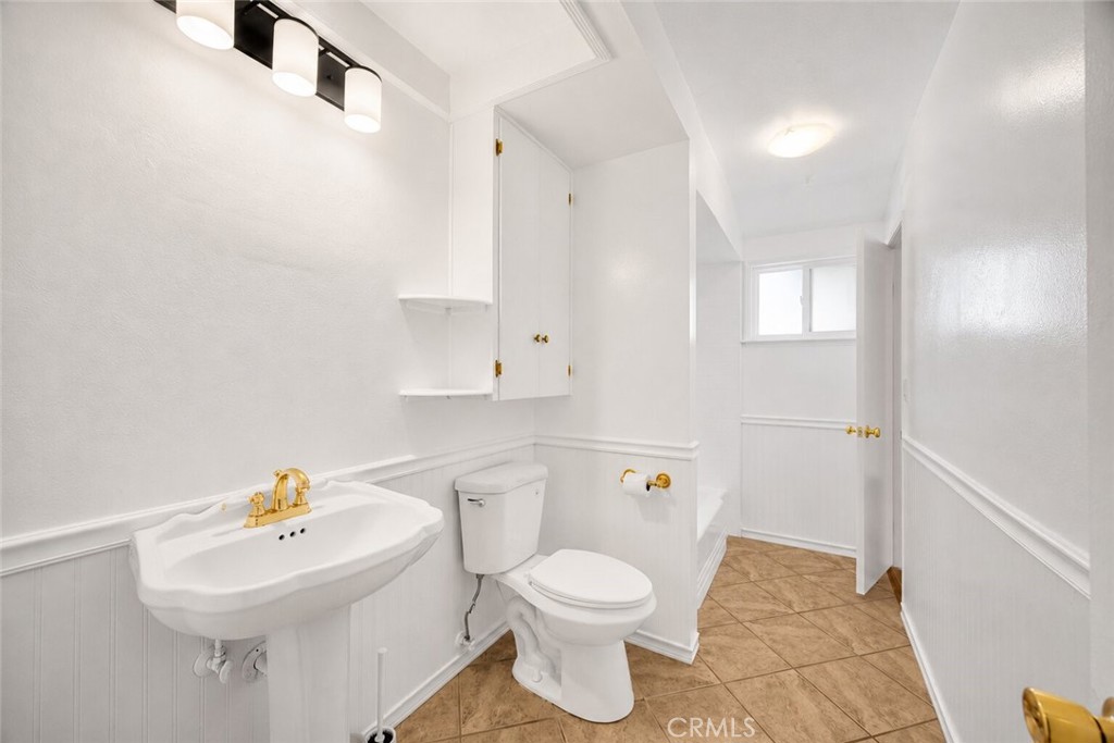 208 Somerset Drive Property Photo 17