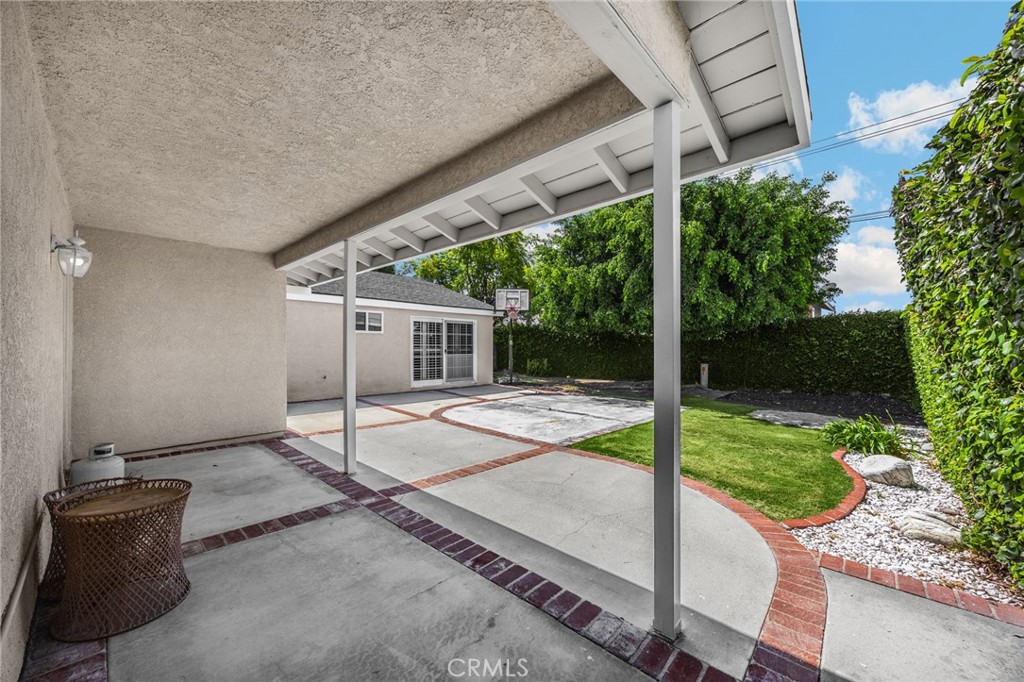 208 Somerset Drive Property Photo 24