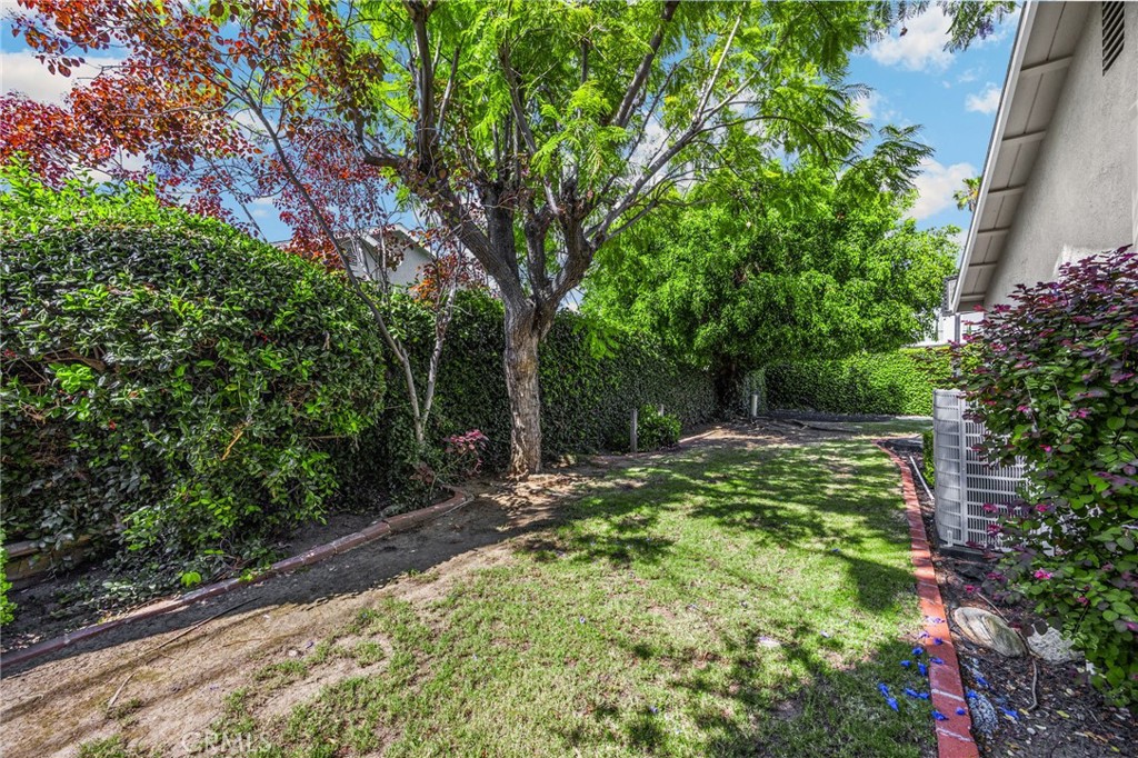 208 Somerset Drive Property Photo 26