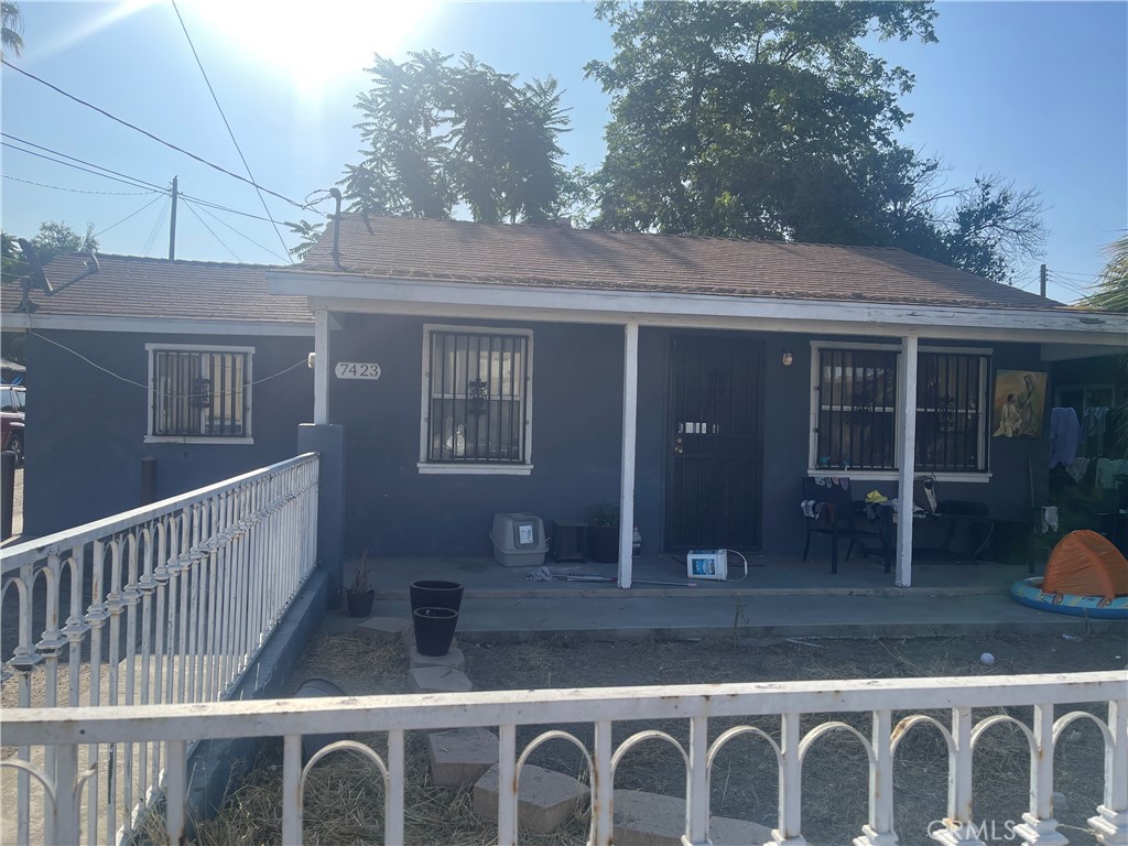 7423 Elm Street Property Photo 1
