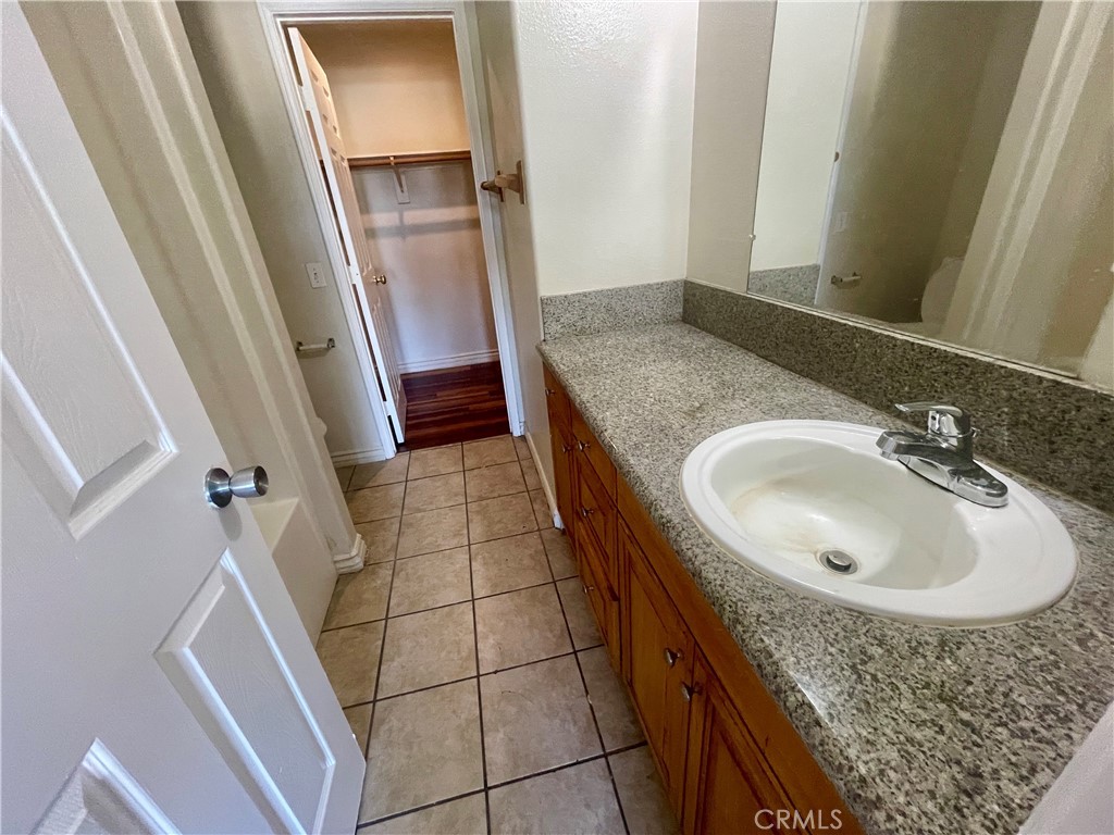 214 N Spruce Avenue Property Photo 8