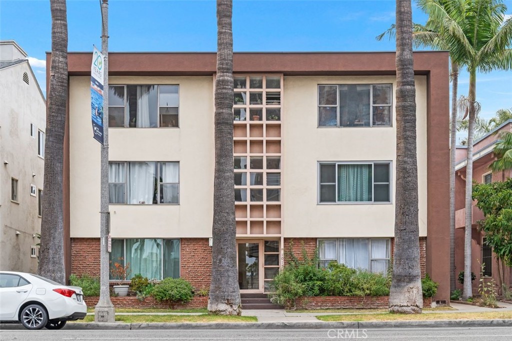 1015 E Ocean Boulevard 6 Property Photo 1