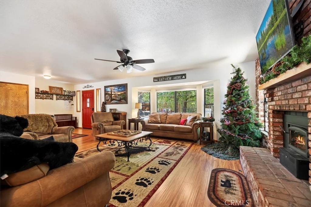 1740 Cascade Road Property Photo 12