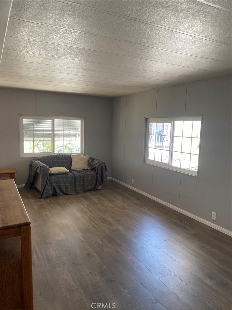 37 Elm Via Property Photo 4