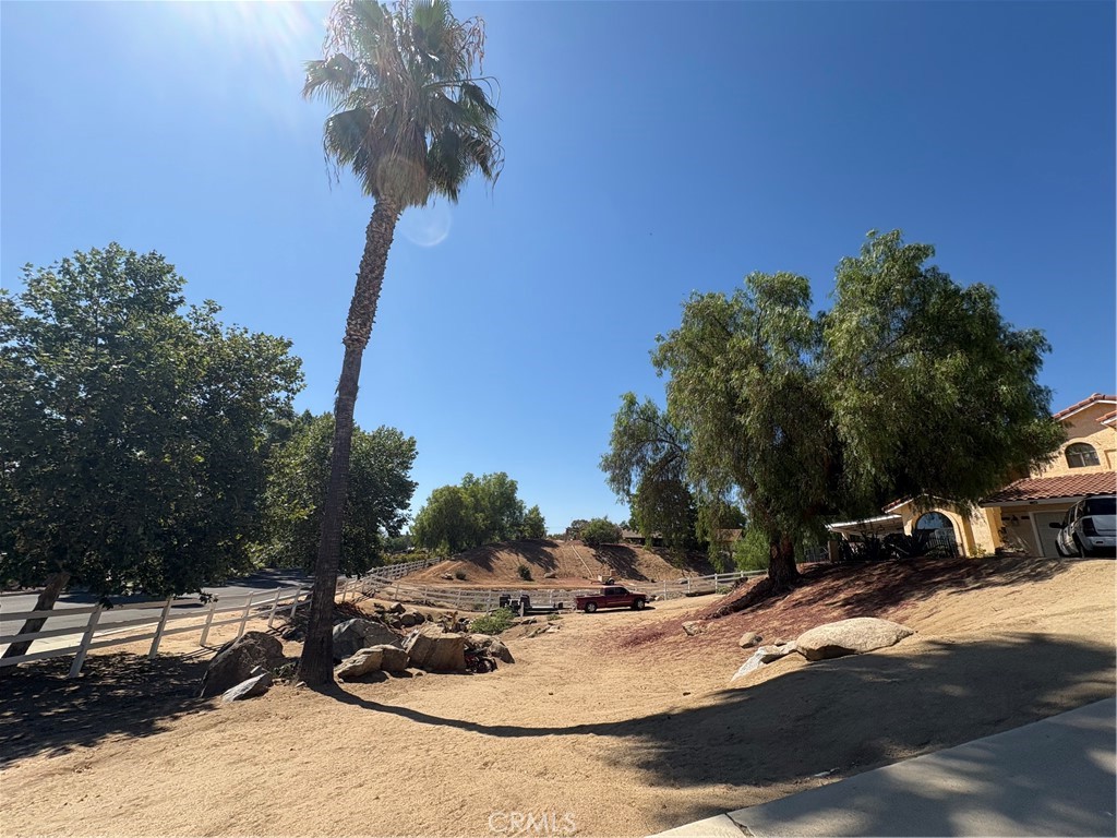 17905 Luna Court Property Photo 2