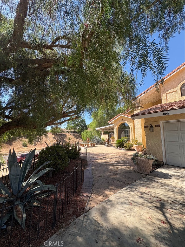 17905 Luna Court Property Photo 3