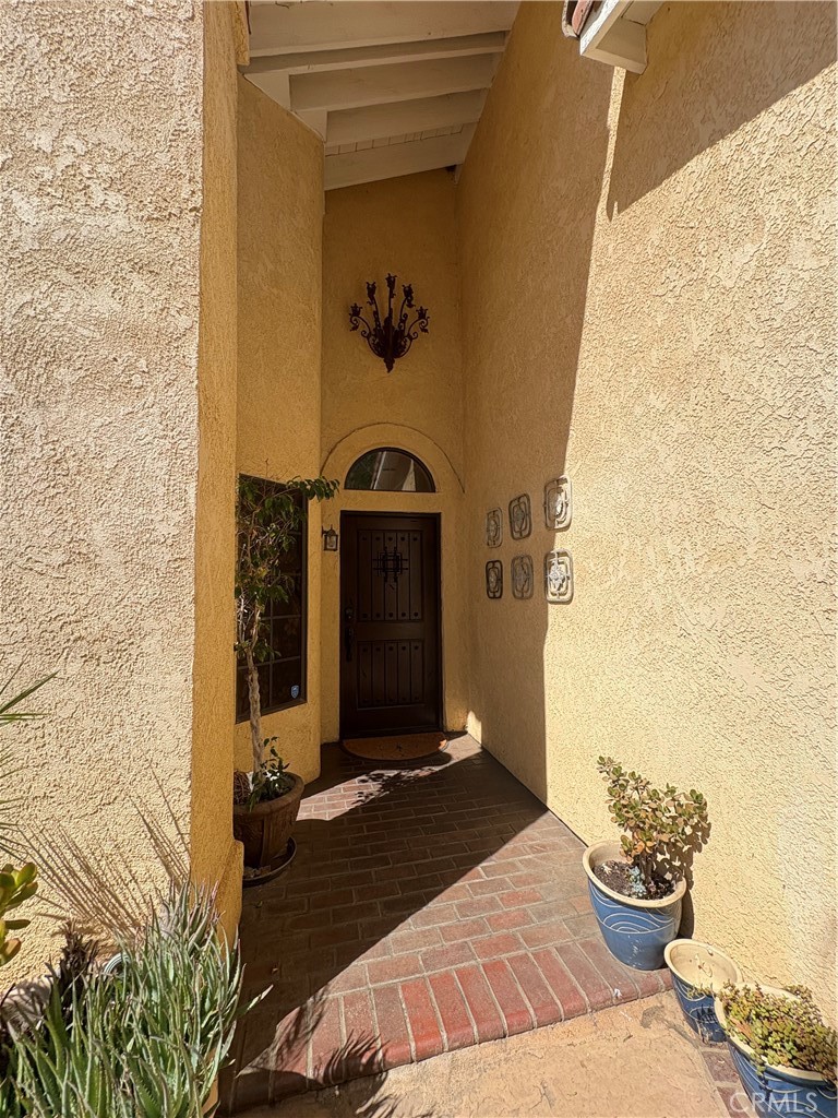 17905 Luna Court Property Photo 4