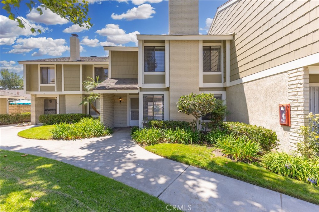 5 Locust Property Photo 4