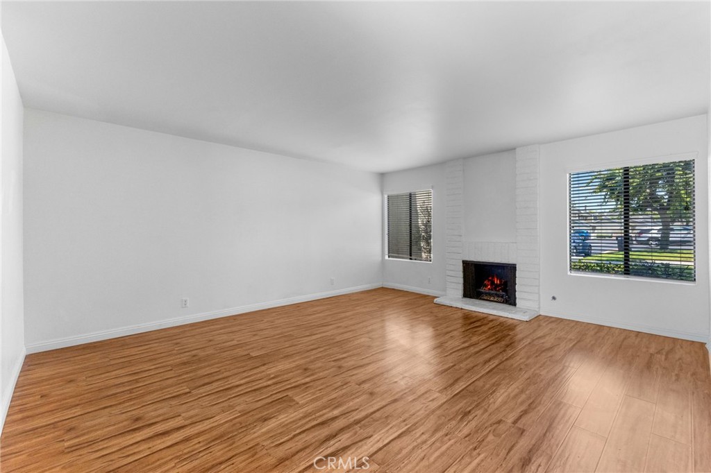 5 Locust Property Photo 11