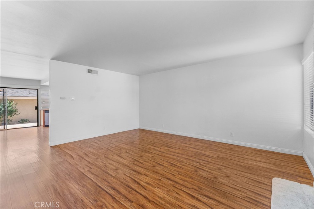 5 Locust Property Photo 13