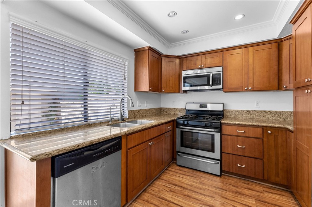 5 Locust Property Photo 23