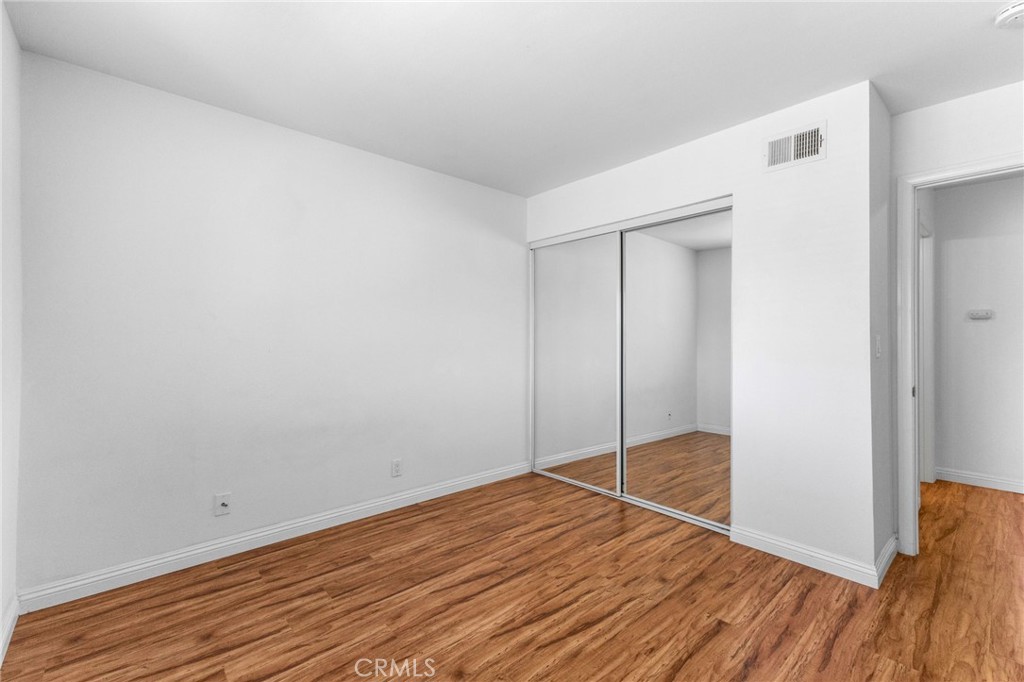 5 Locust Property Photo 30