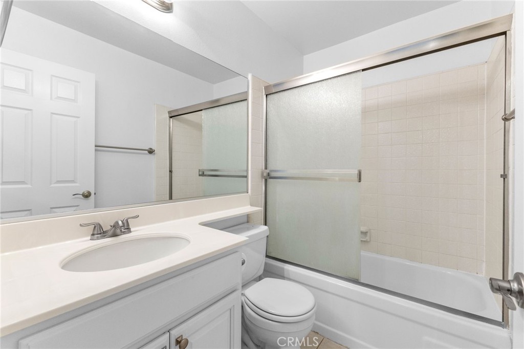 5 Locust Property Photo 39