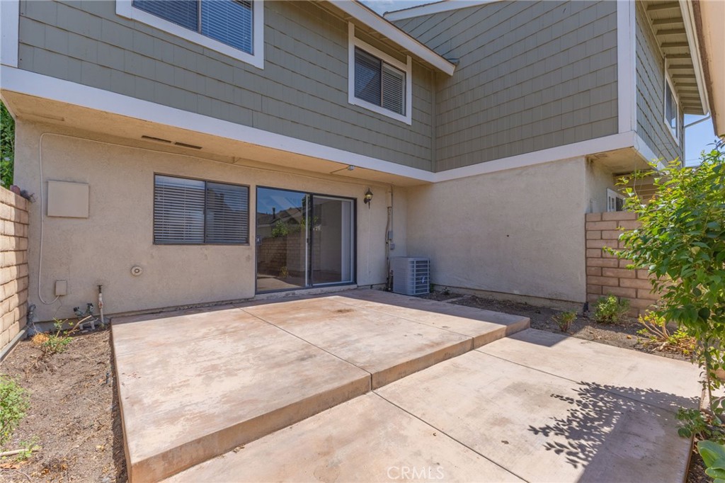 5 Locust Property Photo 43