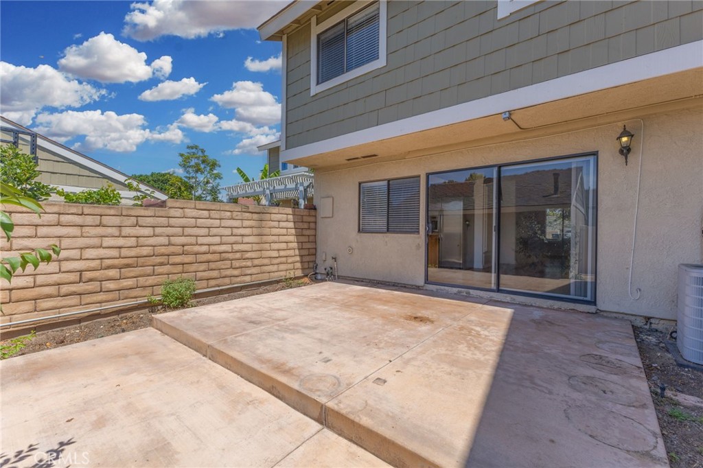 5 Locust Property Photo 45