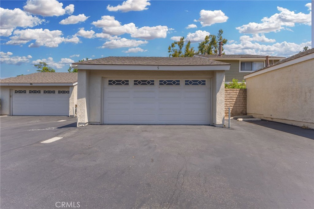 5 Locust Property Photo 48