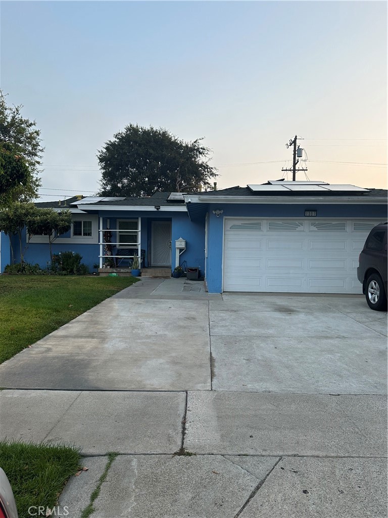1307 E Merona Place Property Photo 3