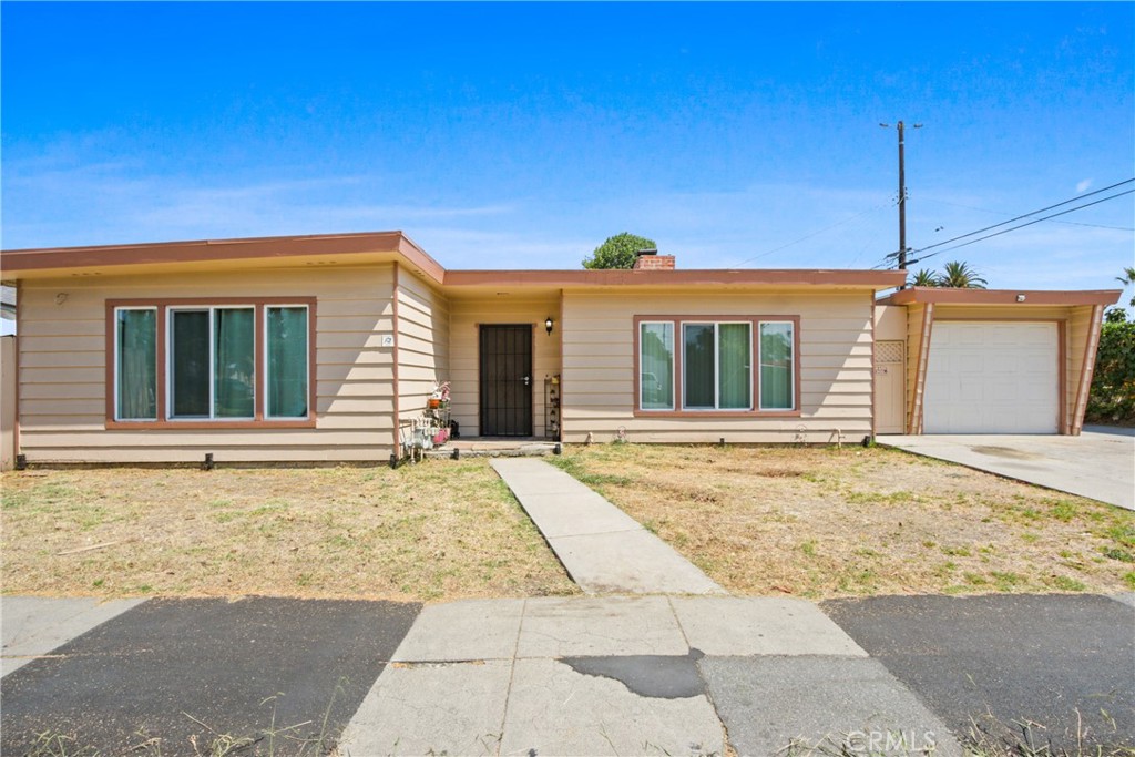 515 W Mcfadden Avenue Property Photo 1