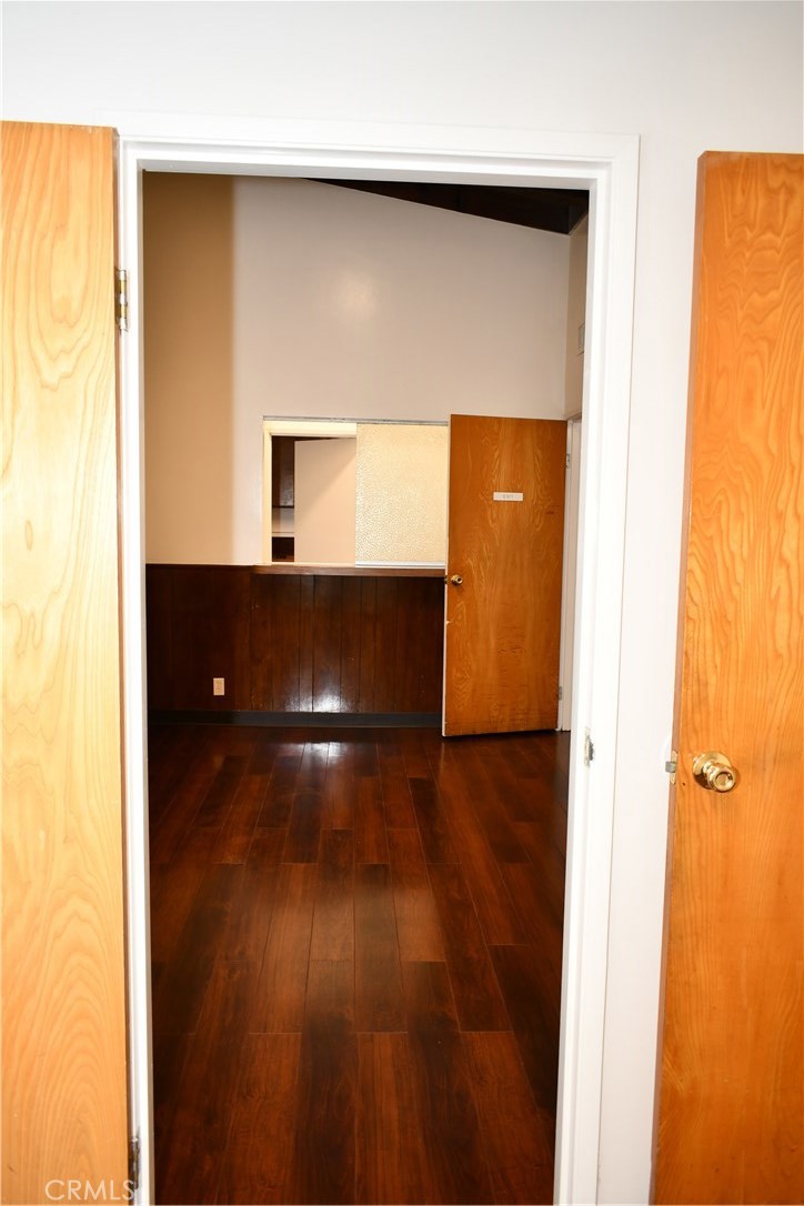 180 W Willow Street 3 Property Photo 4