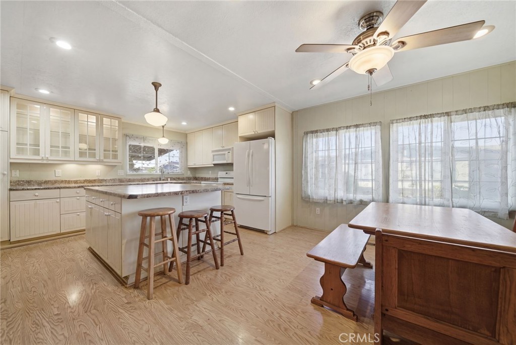 1919 W Coronet Avenue 149 Property Photo 8