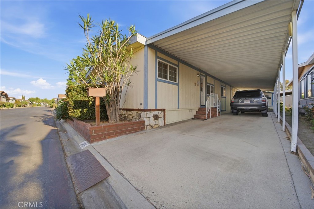 1919 W Coronet Avenue 149 Property Photo 15