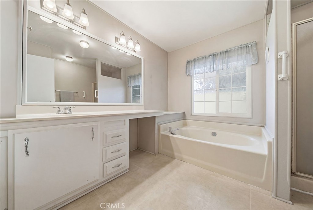 1919 W Coronet Avenue 149 Property Photo 21