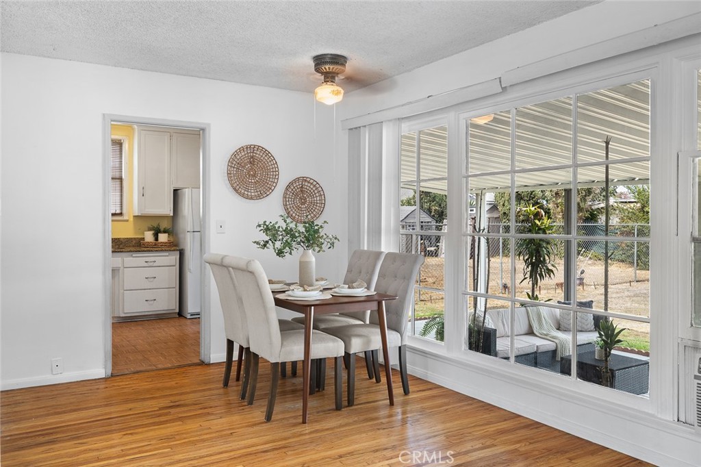 9619 Wampler Street Property Photo 9