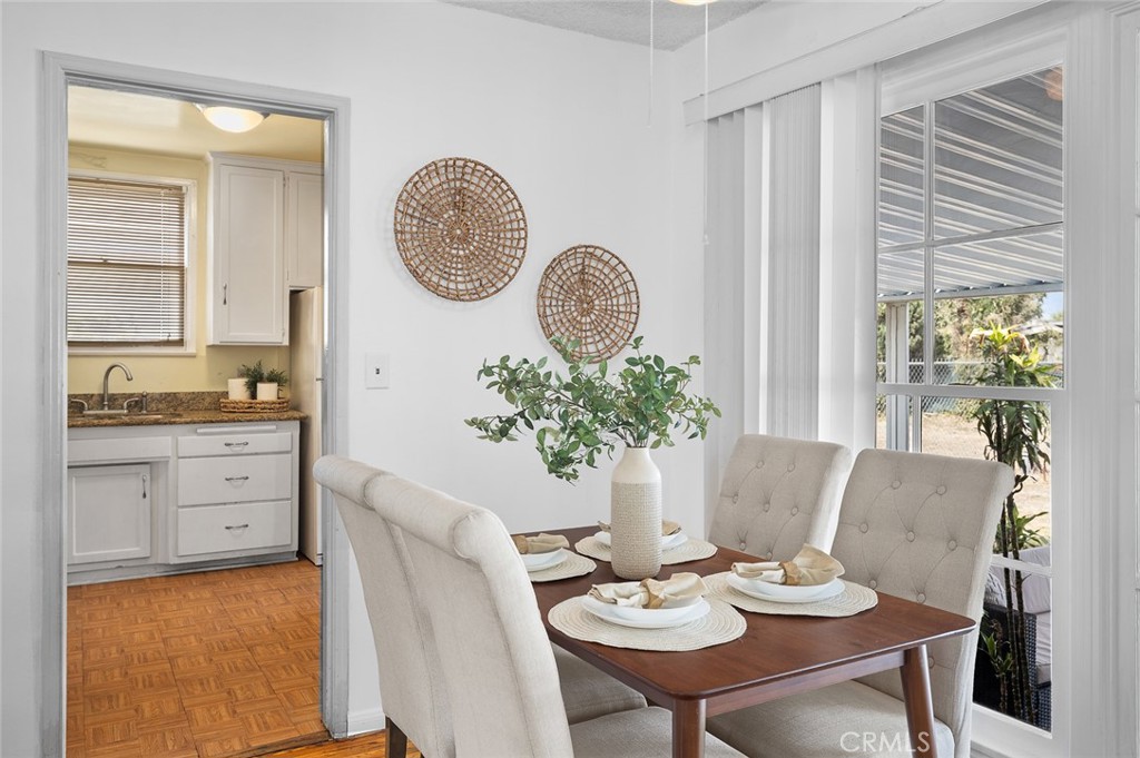 9619 Wampler Street Property Photo 10