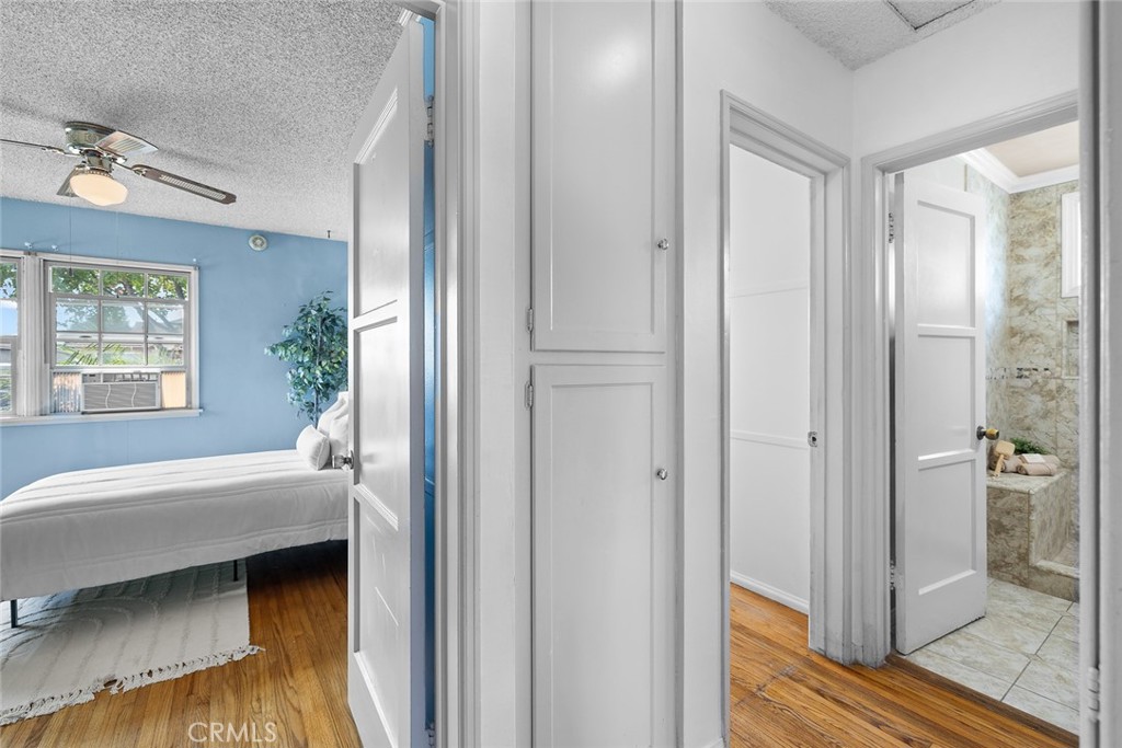 9619 Wampler Street Property Photo 17