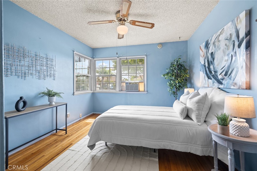 9619 Wampler Street Property Photo 18