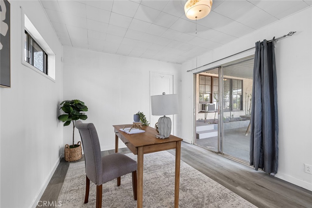 9619 Wampler Street Property Photo 33