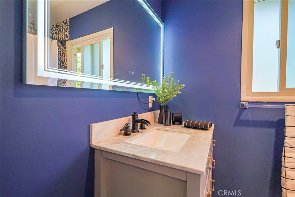163 N Center Street Property Photo 23