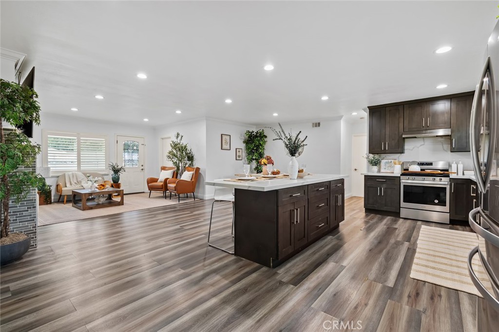 10072 Roselee Drive Property Photo 3