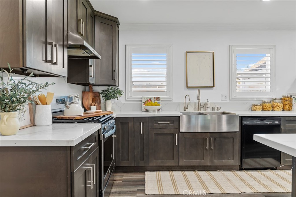 10072 Roselee Drive Property Photo 8