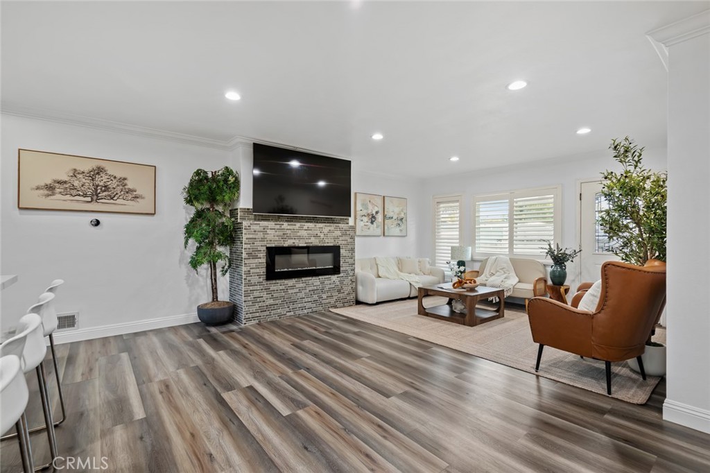 10072 Roselee Drive Property Photo 10