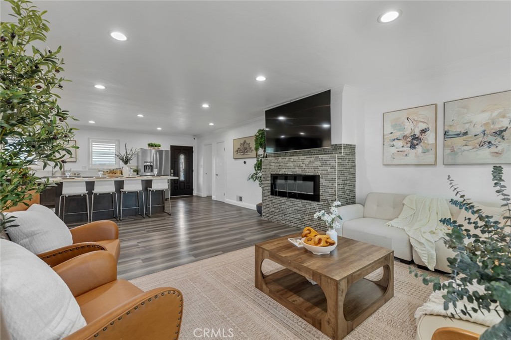 10072 Roselee Drive Property Photo 13