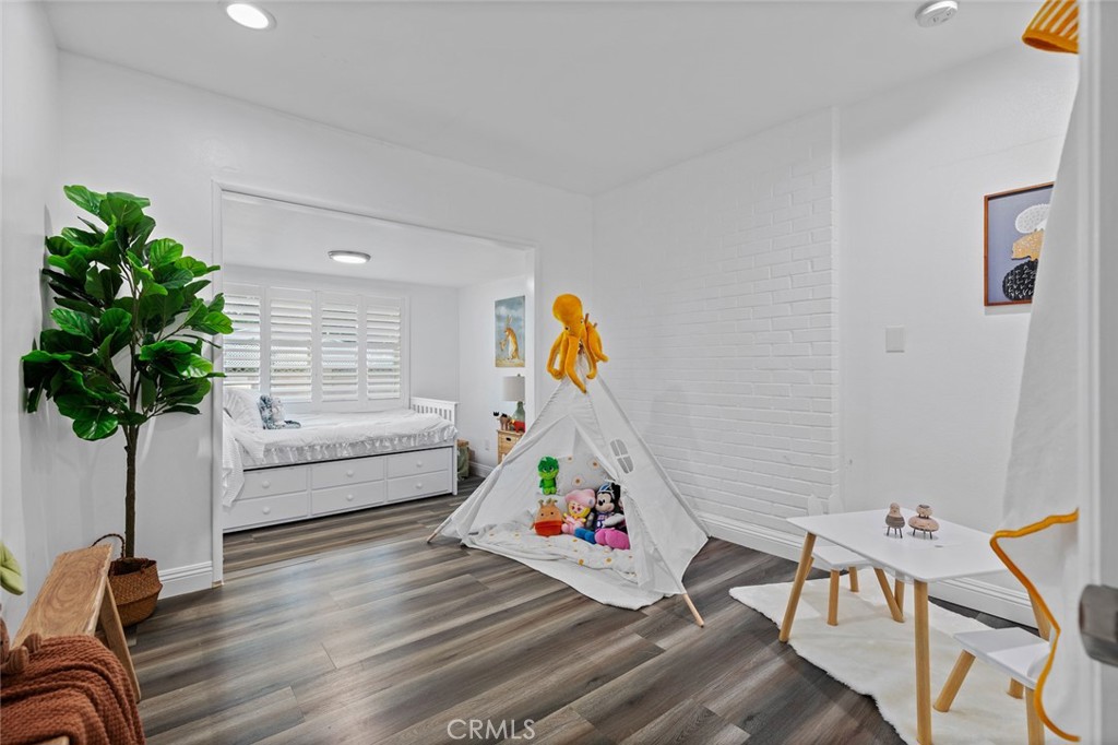 10072 Roselee Drive Property Photo 17