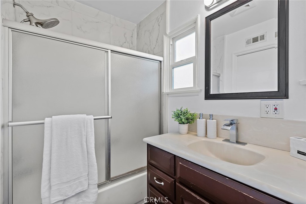 10072 Roselee Drive Property Photo 25